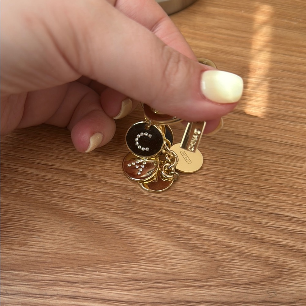 Vintage Coach Gold Charm Keychain - Picture 4 of 4